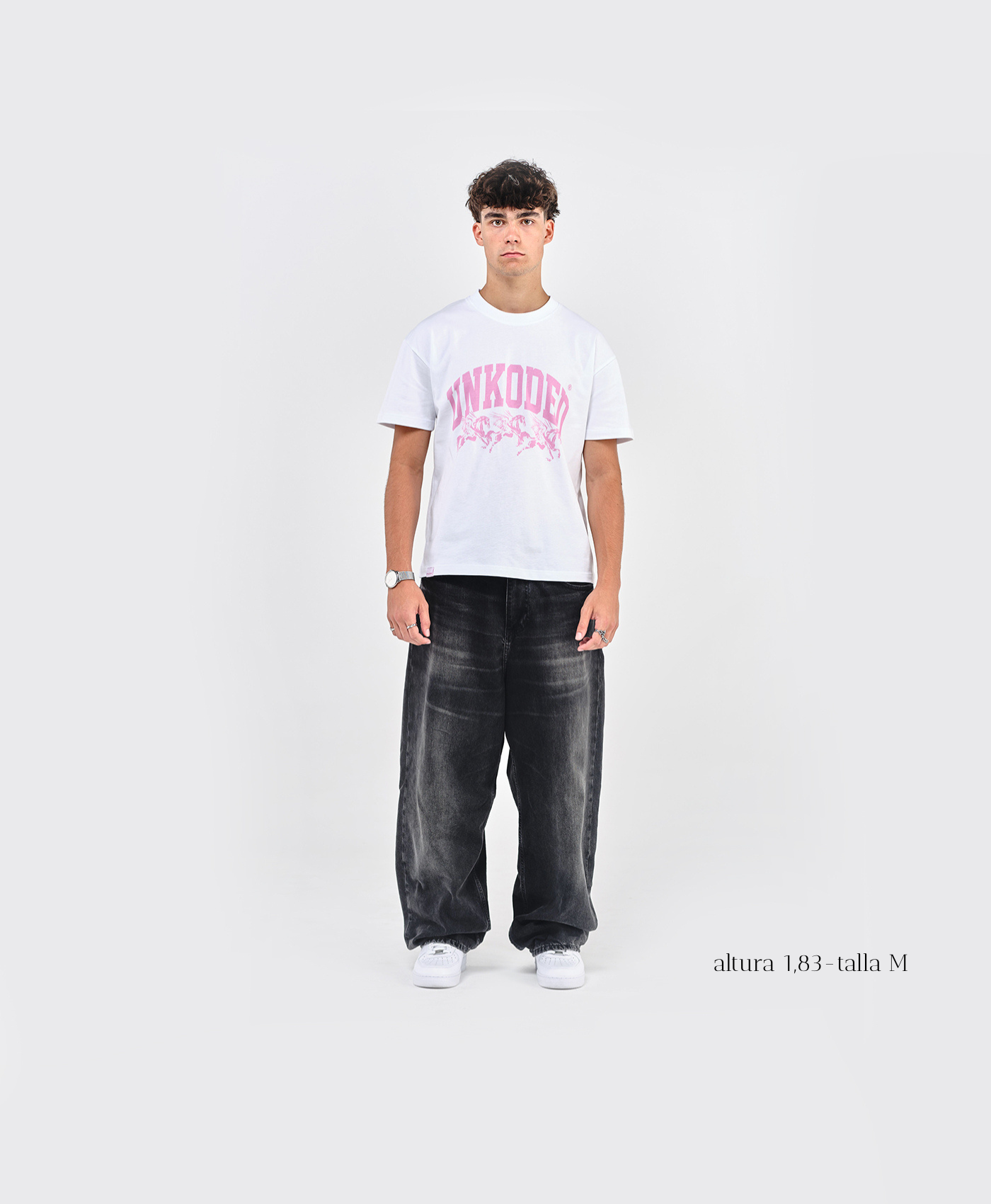 WHITE PEGASUS T-SHIRT