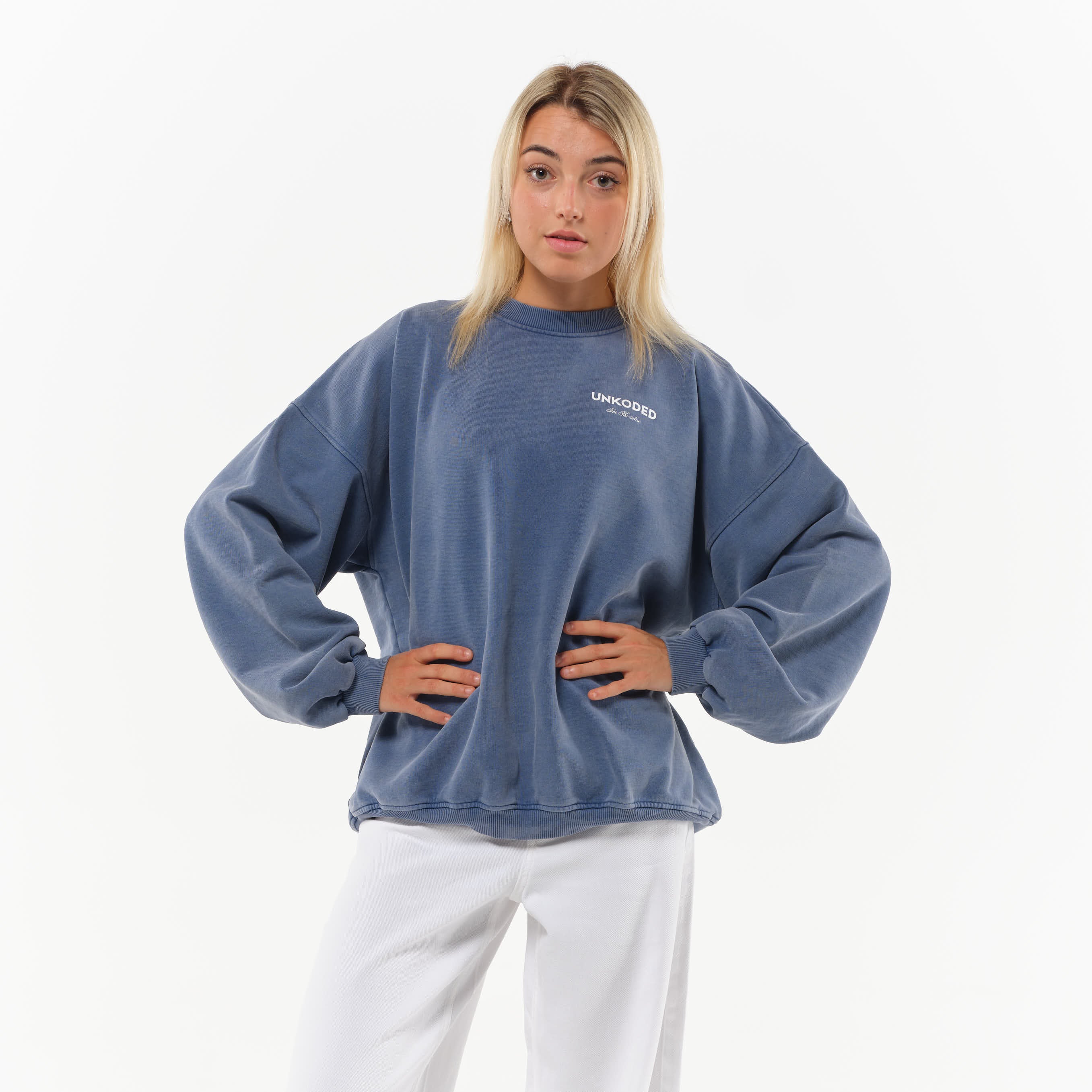 SILENT CORE CREWNECK - WASHED SKY